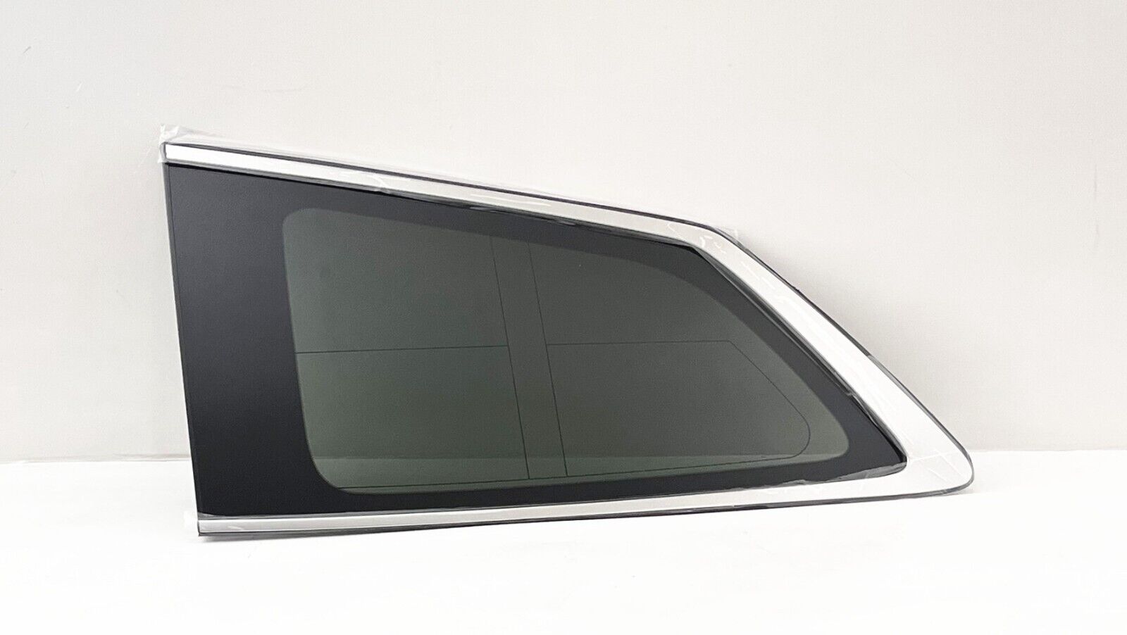 Driver/Left Quarter Window Glass W/ Navigation Feature For 16-22 Honda Pilot